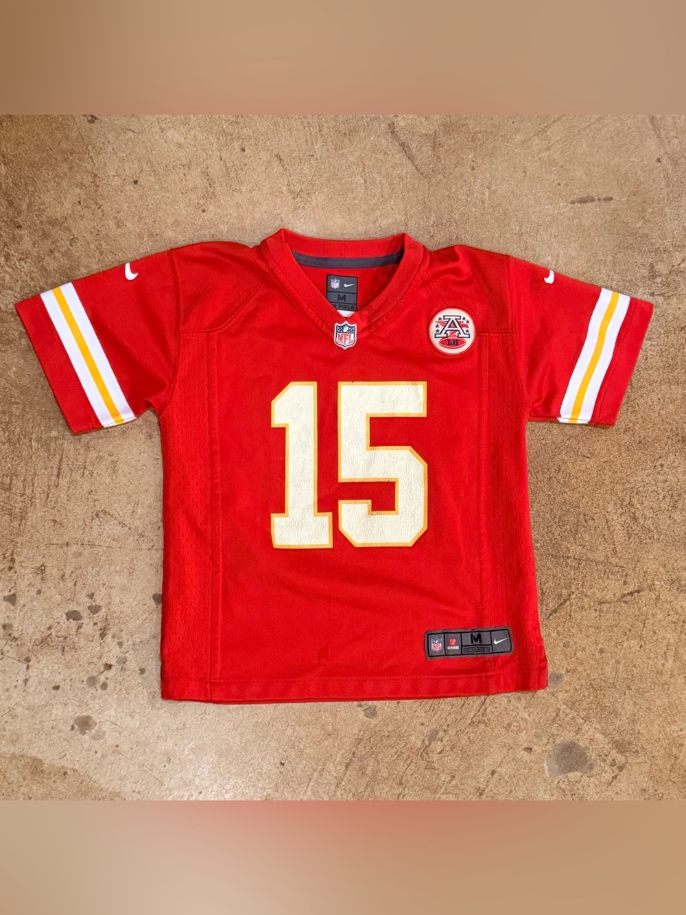 Nike NFL Kansas City Chiefs Patrick Mahomes #15 On Field Jersey Red Size Youth M